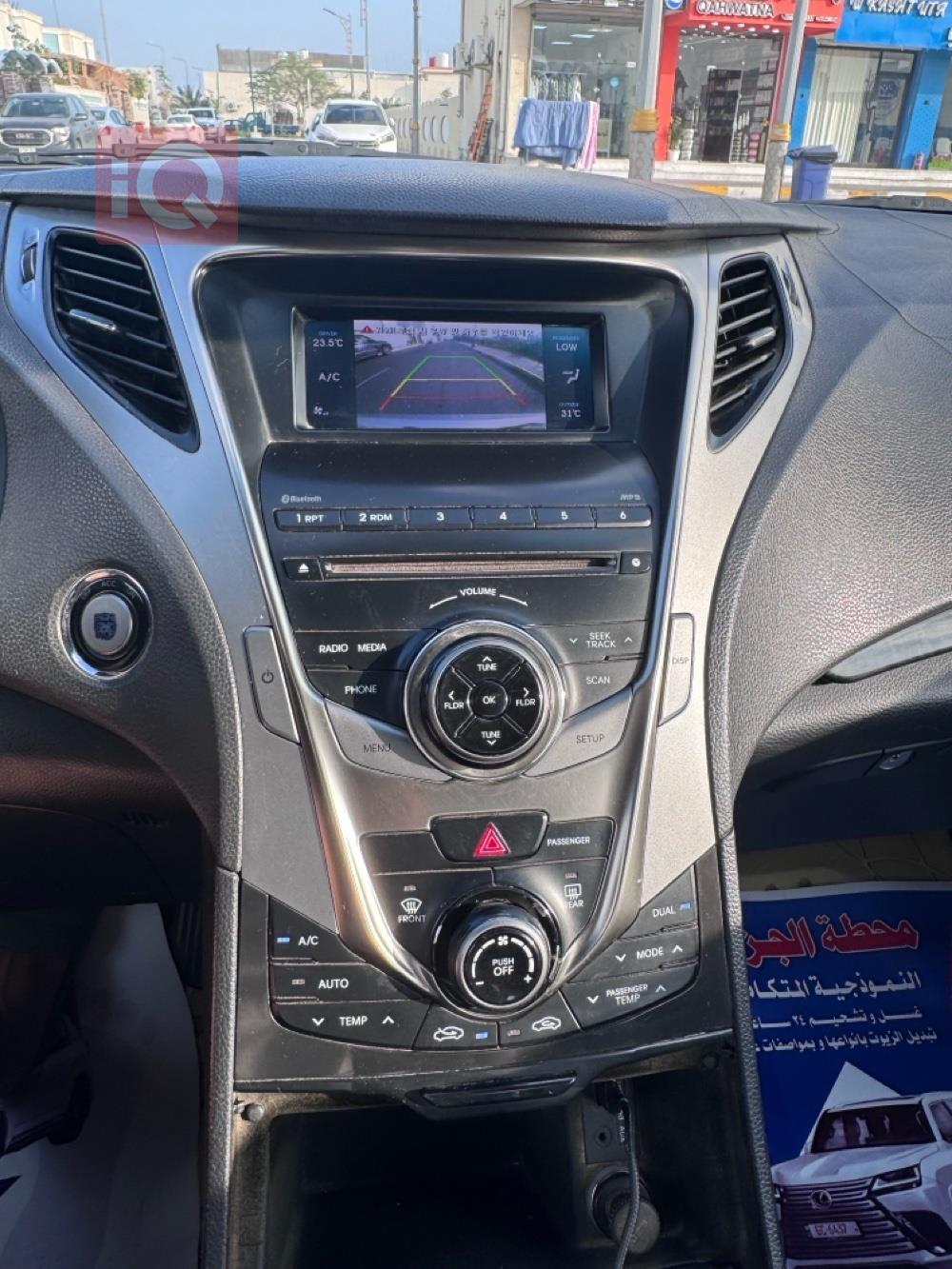 هيونداي أزيرا